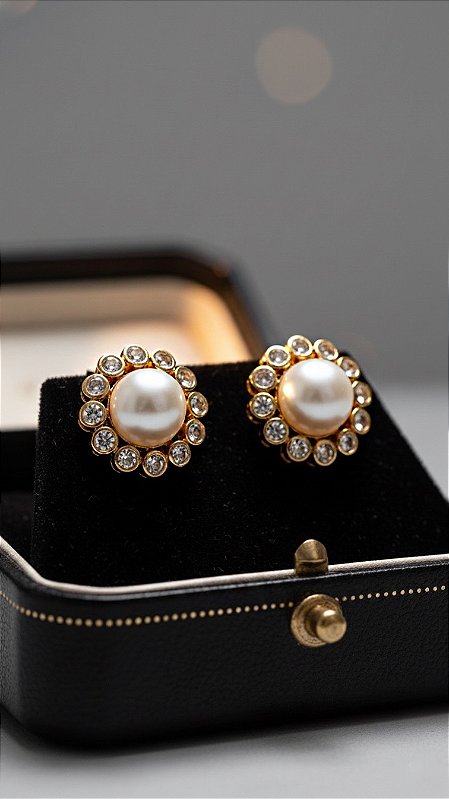 Brinco de Pressão Pérola Cravejado Zircônia Dourado
