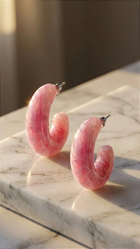 Brinco Argola Resina Mesclada Rosa