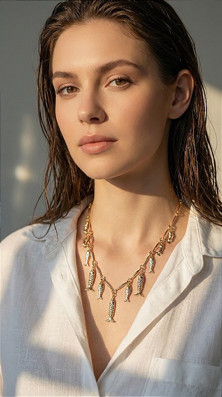 Colar Correntaria Sardinhas Dourado