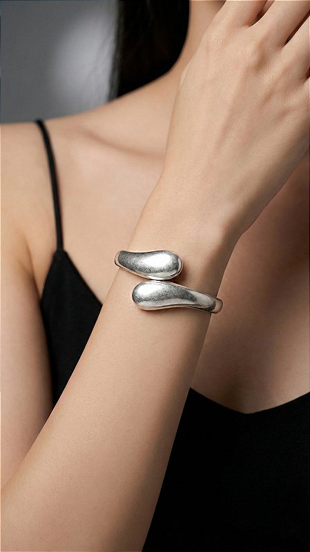 Bracelete Gota Metal Escovado Prata