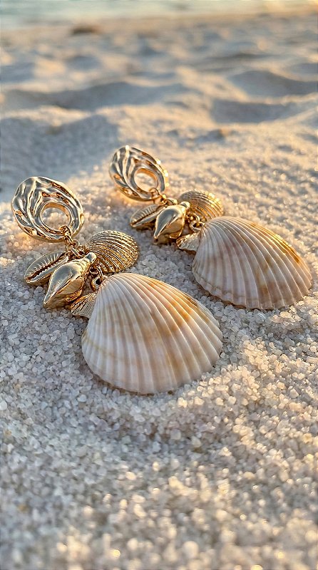 Brinco Maxi Elementos Conchas Insp Chloé Dourado