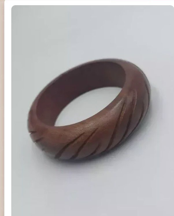 Bracelete Redondo Madeira Trabalhado