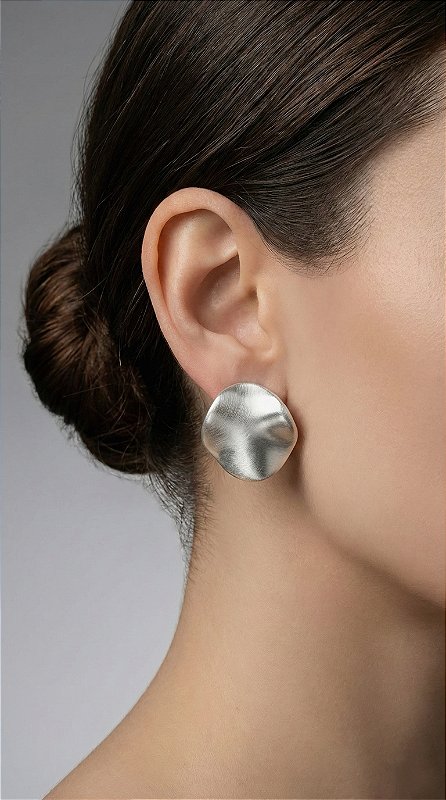 Brinco Orgânico Escovado Prata