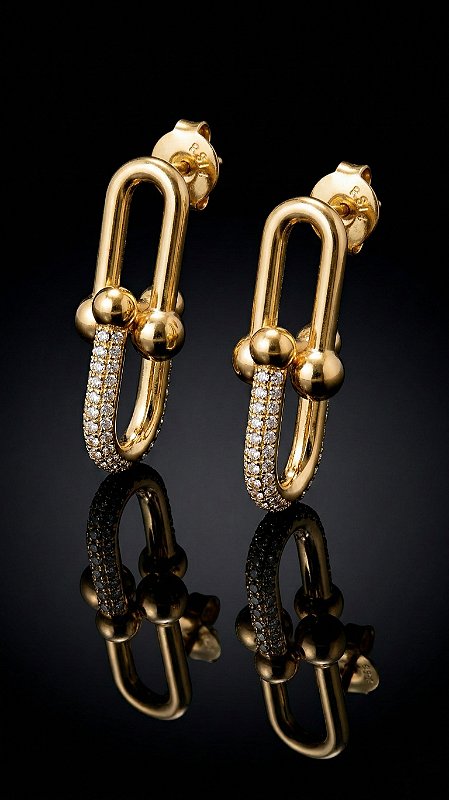 Brinco Elos Insp Tiffany Zircônia Cravejado Aço Dourado