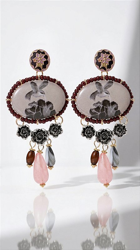 Brinco Pendurado Vintage Beija-Flor Miçangas & Resina Multicolors Dourado