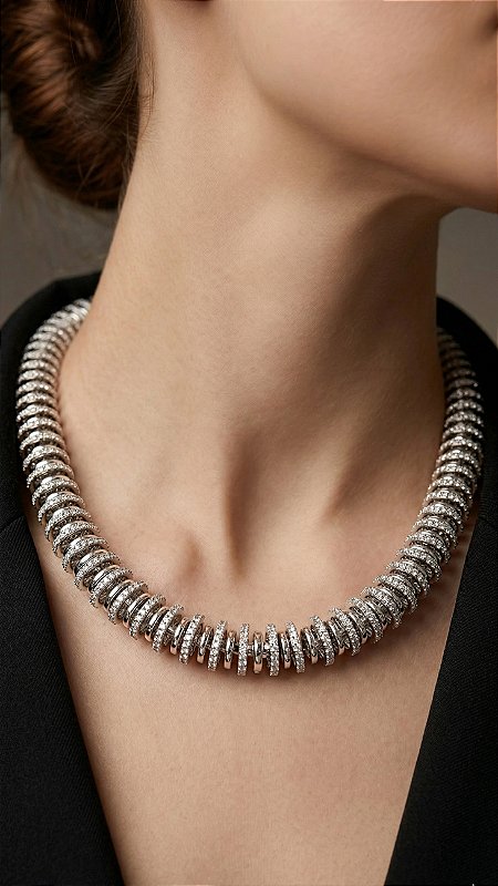 Colar Insp Bulgari Cravejado Prata Fecho Gravata