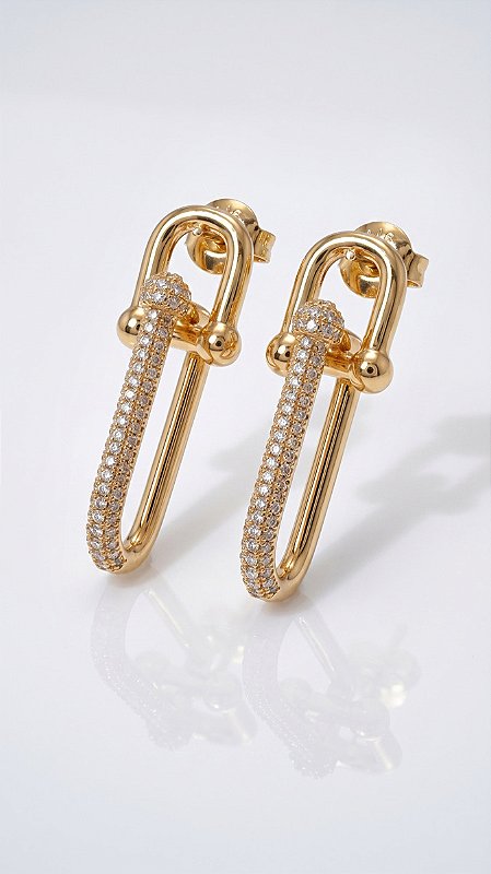 Brinco Elos Alongado Cravejado Aço Dourado