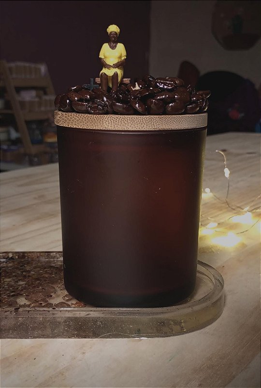 VELA NO COPO PRETA VELHA