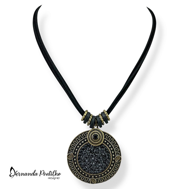 COLAR CURTO CORDÕES E MANDALA C/ CASCALHO PRETO 12476