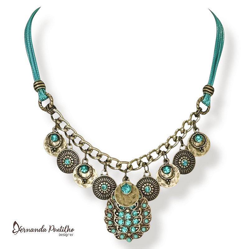 COLAR CURTO C/ CORDÃO, MEDALHINHAS E ARGOLA V C/ BOLINHAS E STRASS - TURQUESA 12599