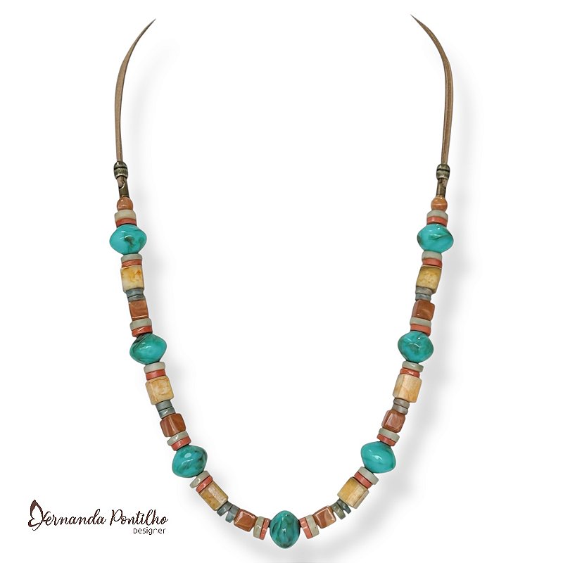 Colar médio c/ cordão e resinas - colorido 12620