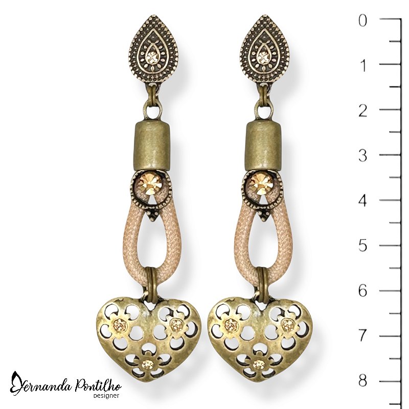 Brinco c/ gota de cordão, pto de luz e coração c/ strass - bege e dourado 12651