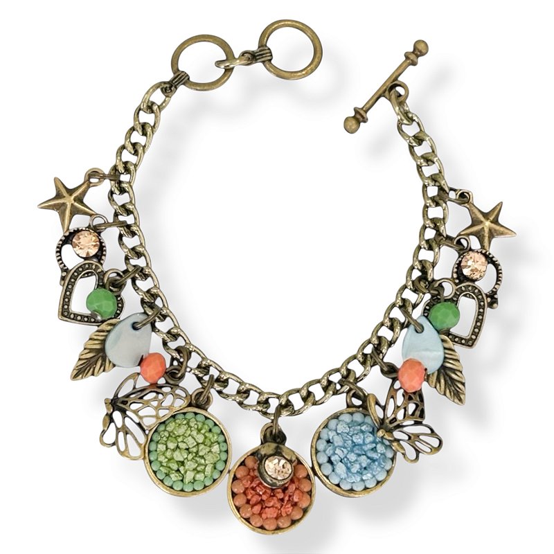 Pulseira c/ berloques, strass e chapinhas c/ cascalho - candy color 12658