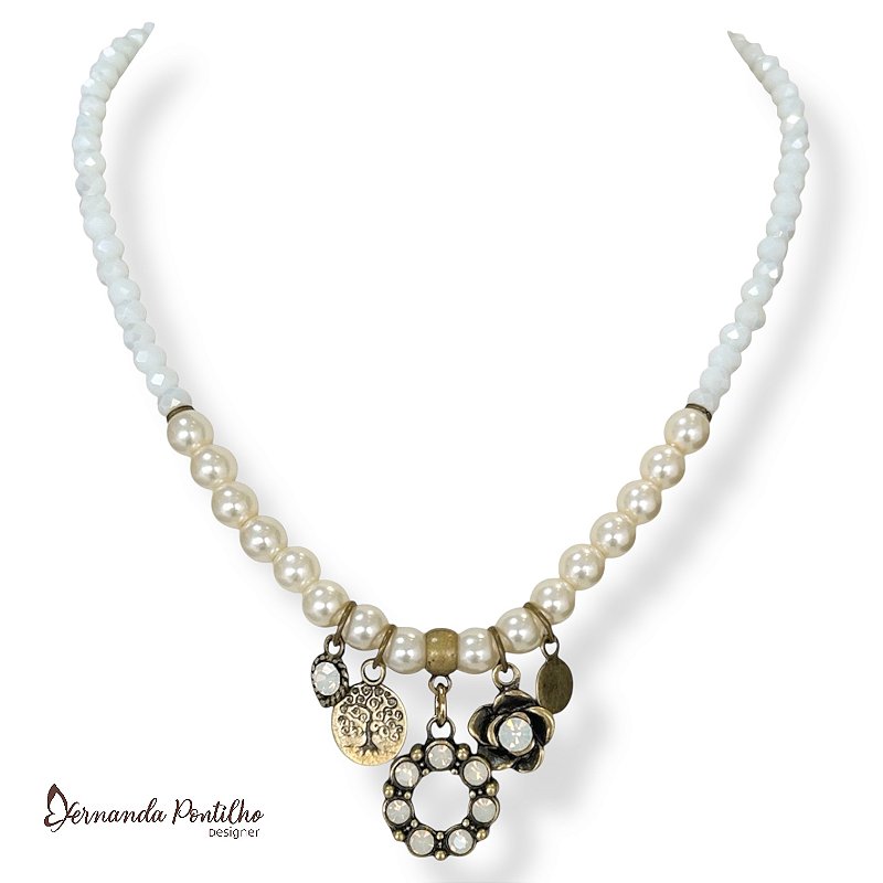 Colar curto c/ cristais, pérolas e berloques de strass - branco e pérola 12774