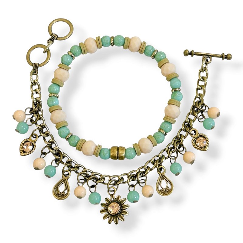 Kit c/ 2 pulseiras de cristais, contas e berloques candy color - 12989