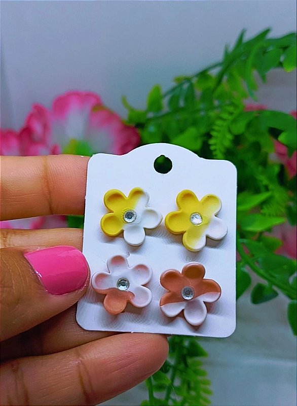 Kit 2 pares - brincos flores P