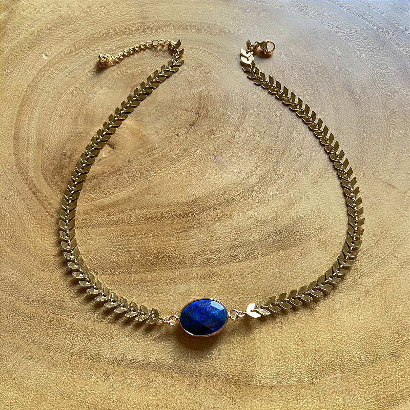 Gargantilha Lápis-lazúli na corrente chevron