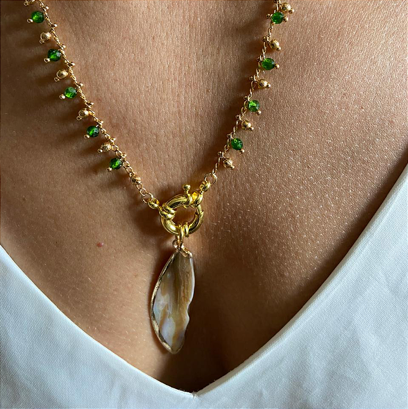 Colar Pétala de Madrepérola na corrente de diospídio