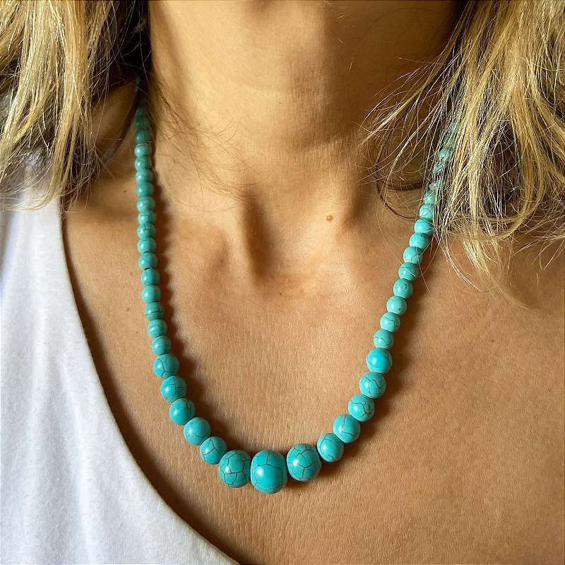 Colar de bolas de howlita turquesa