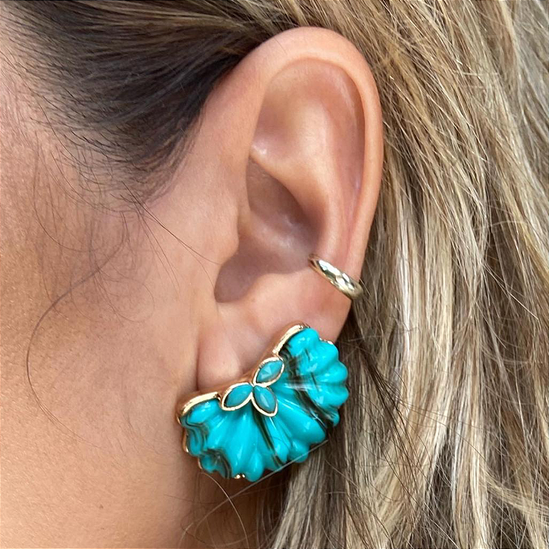 Brinco de flor resina turquesa