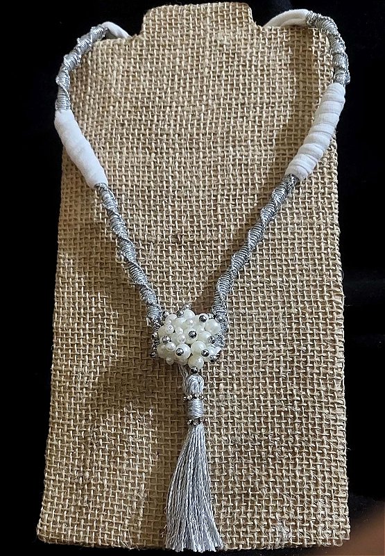 Colar Elayne - Longo, sem fecho metálico