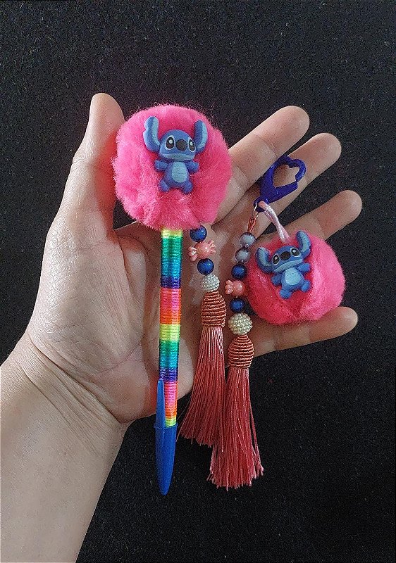 Kit Caneta + Chaveiro com pompom/tassel e personagens personalizado