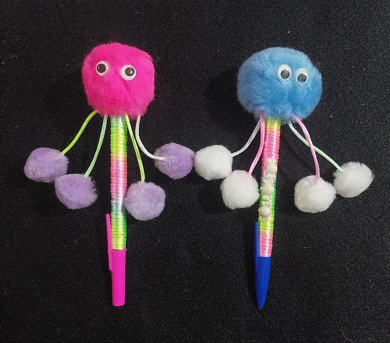 Caneta decorada Polvo de pompons