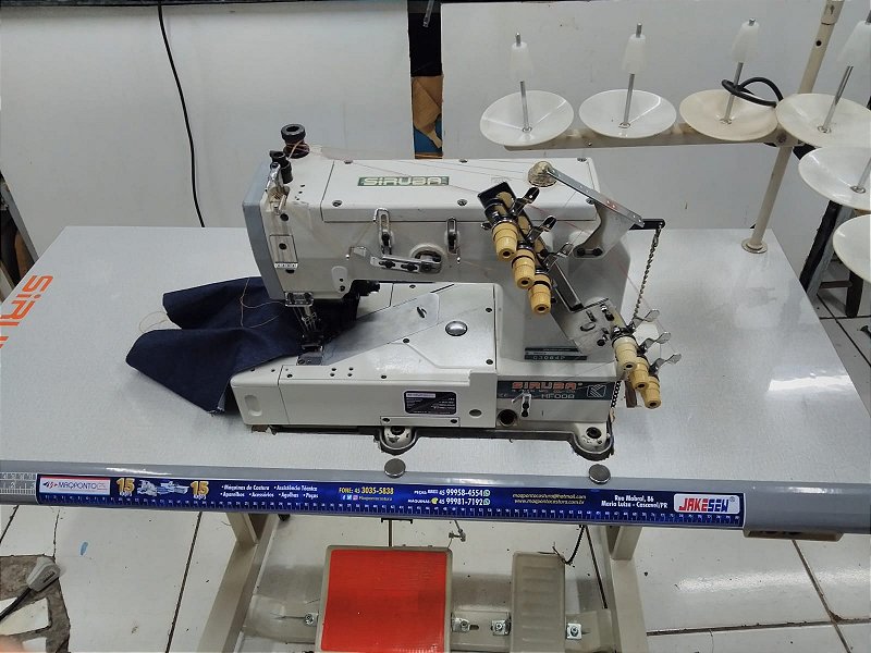 Máquina Fechadeira Plana 3 Agulhas C/ Catraca PTF - HF008 Siruba