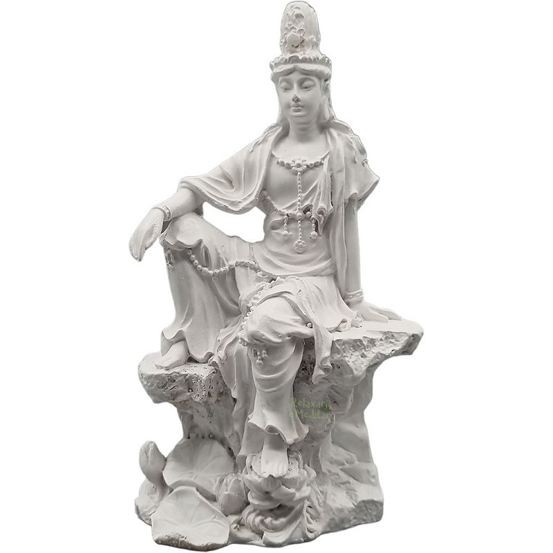 estatua-deusa-kuan-yin-sentada