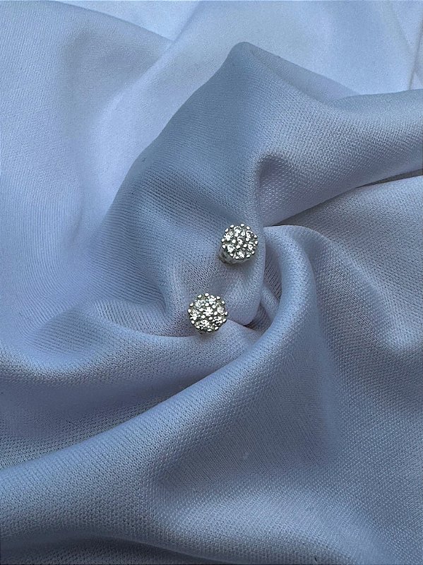 Brinco Ponto de Luz Cravejado