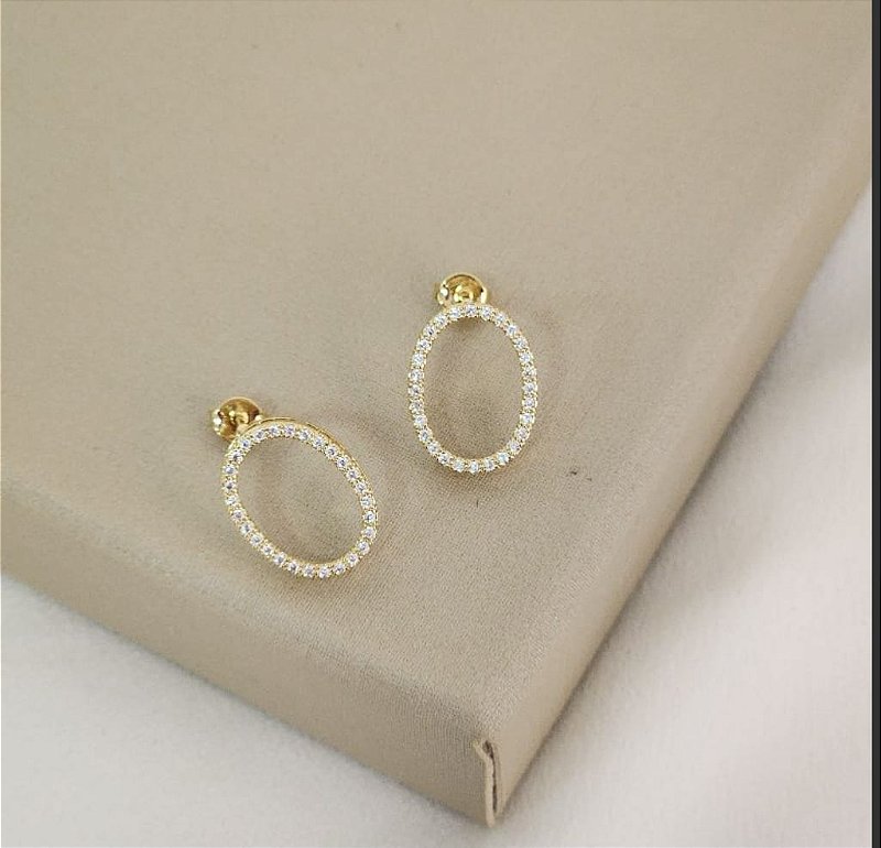 Argola com zirconia