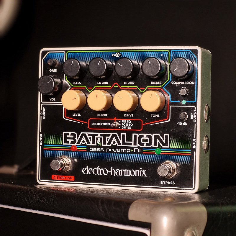 Pedal Preamp + DI para Baixo Electro Harmonix Battalion - Gruveria