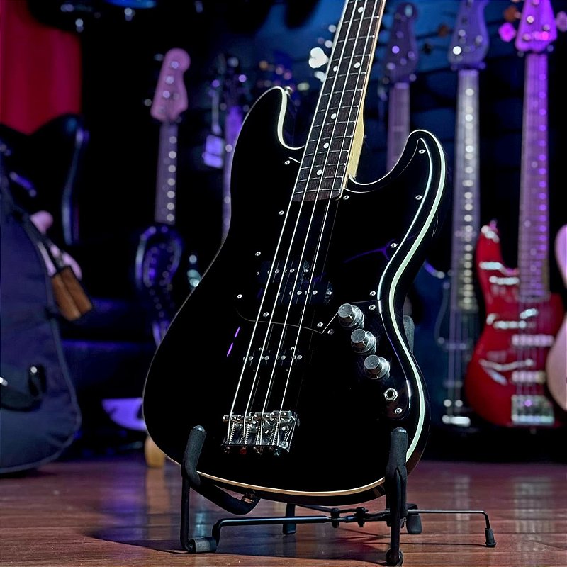 ベース fender japan aerodyne jazz bass black Baixo 4 Cordas Fender Aerodyne Jazz Bass PJ Black Japonês