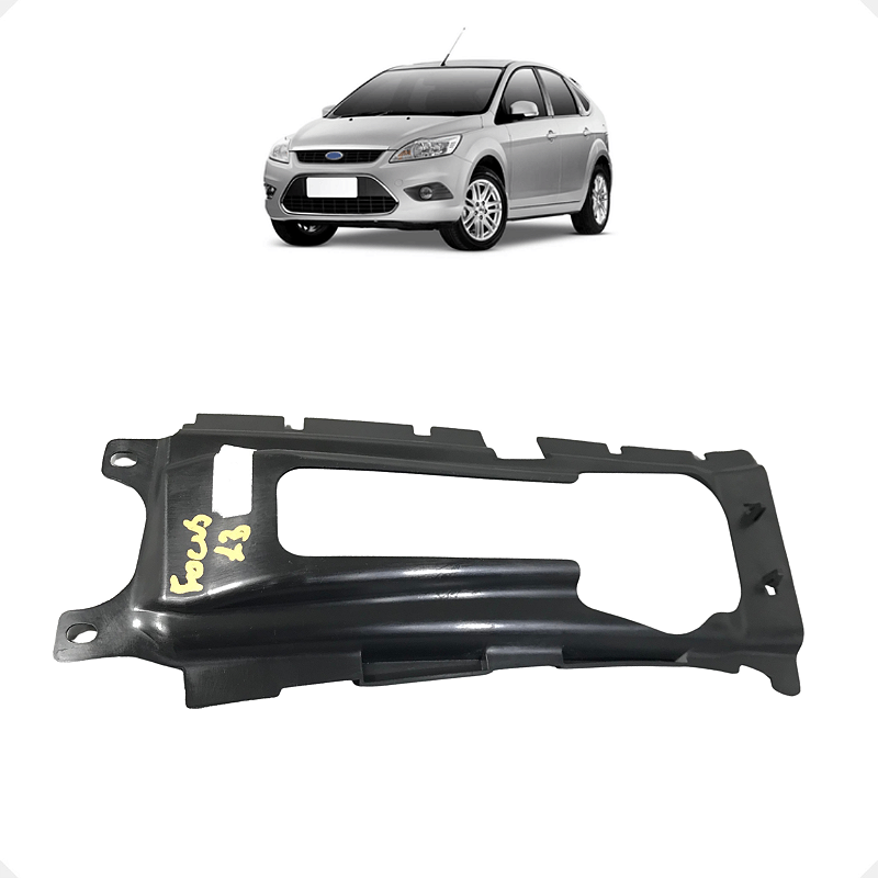 Guarnição Console Direito  Ford Focus 2011 a 2013