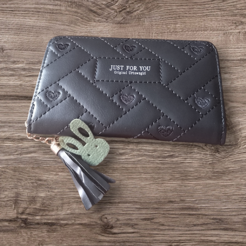 Carteira Lili Feminina com Pingente Coelho