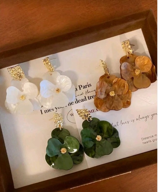 Brinco Beatriz Floral | Colorido Elegante