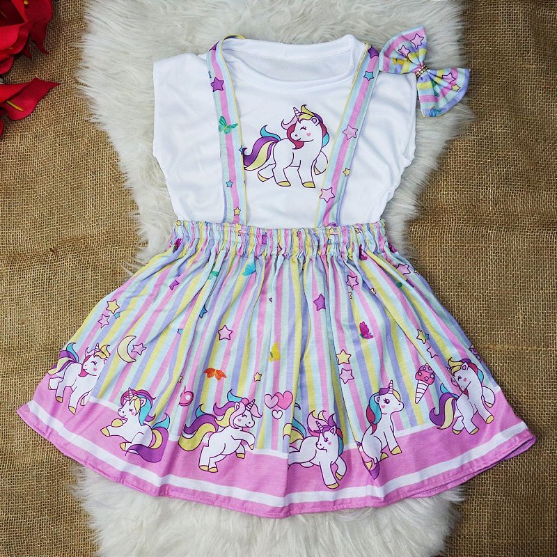 Conjunto Mundo Mágico dos Unicornios Jardineira Blusinha