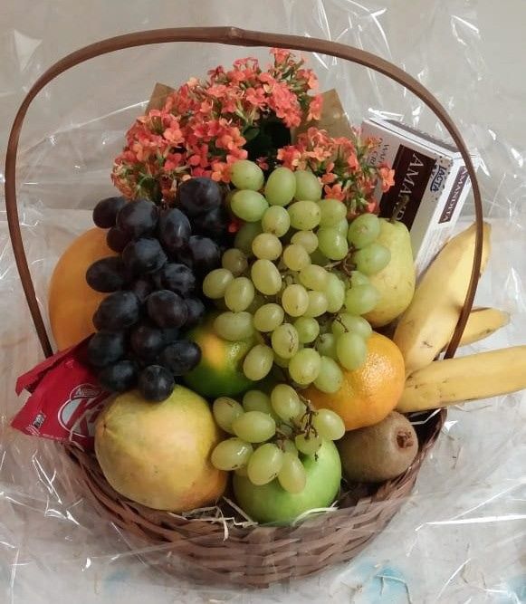 Cesta Simples de Frutas - Floricultura Mary Clar Cesta Simples de Frutas - Floricultura Mary Clar