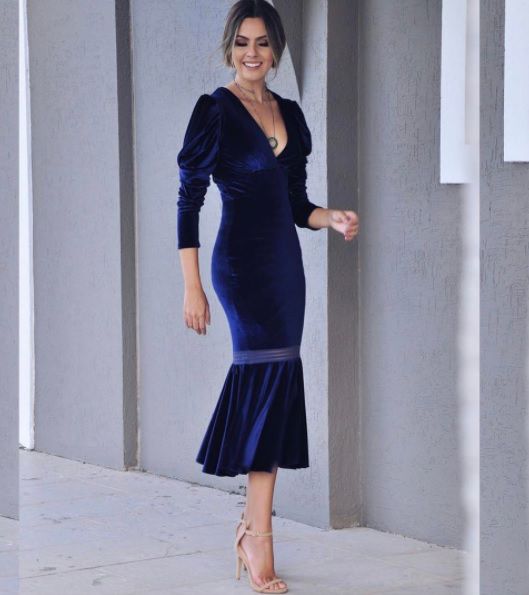vestidos com decote em v