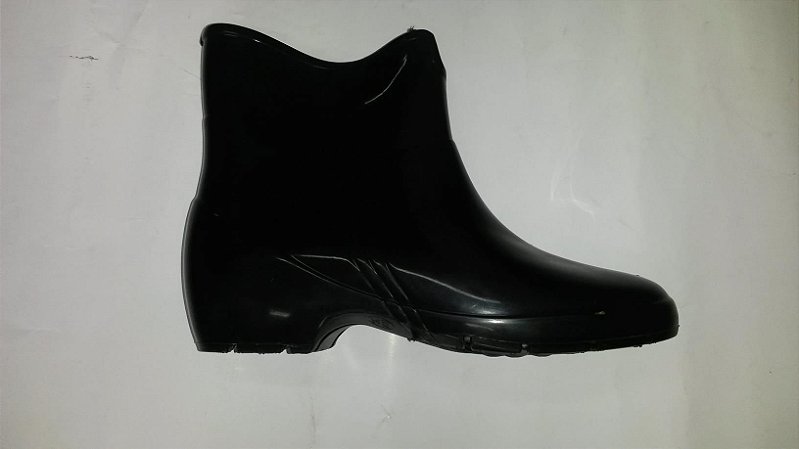 bota feminina,cano curto, PVC  preta 35002