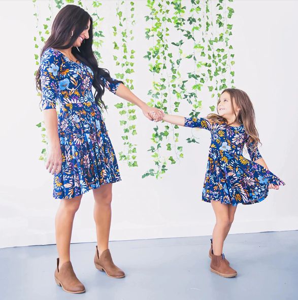 vestido floral mae e filha
