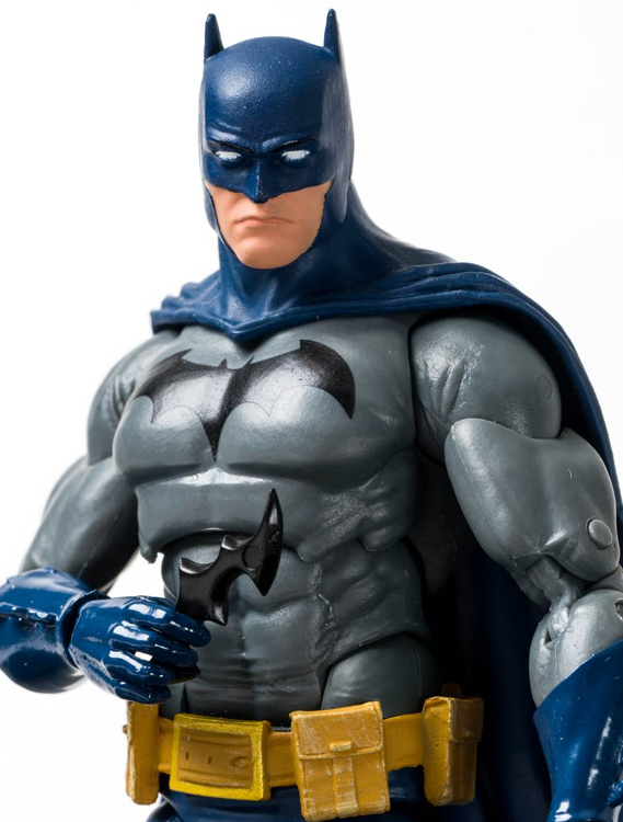 Laser Batman & Arctic Batman フィギュア　2点セット DC Icons: Batman Last Rights - Action Figure - Groovy Toy Shop