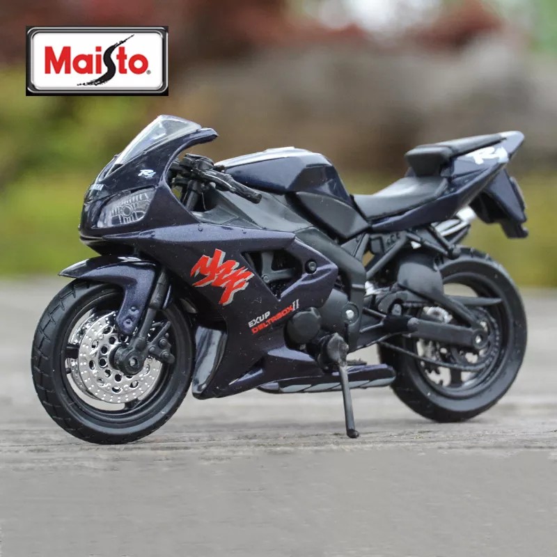 Miniatura Yamaha YZF-R1 2002 Maisto 1:18 - Miniaturas de Motos