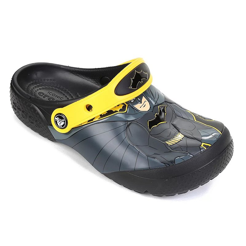 bota crocs batman