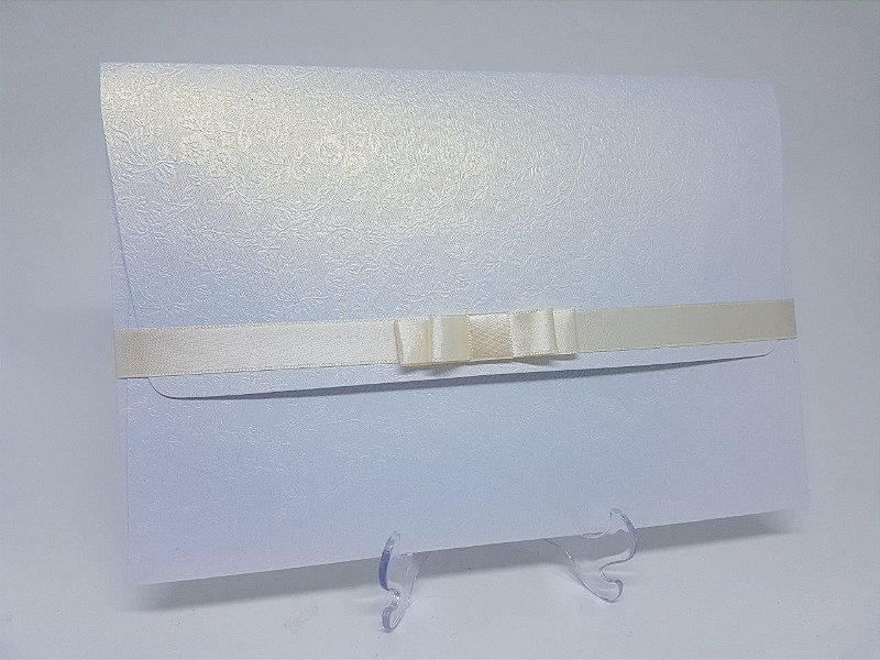 Convite casamento classico branco perolado