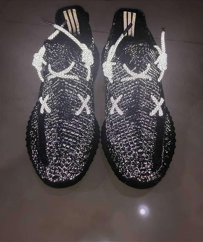 Yeezy Boost 350 V2 (Refletivo)