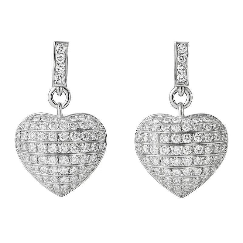 Brinco de Coração Cravejado com Zircônias Folheado em Ródio Branco
