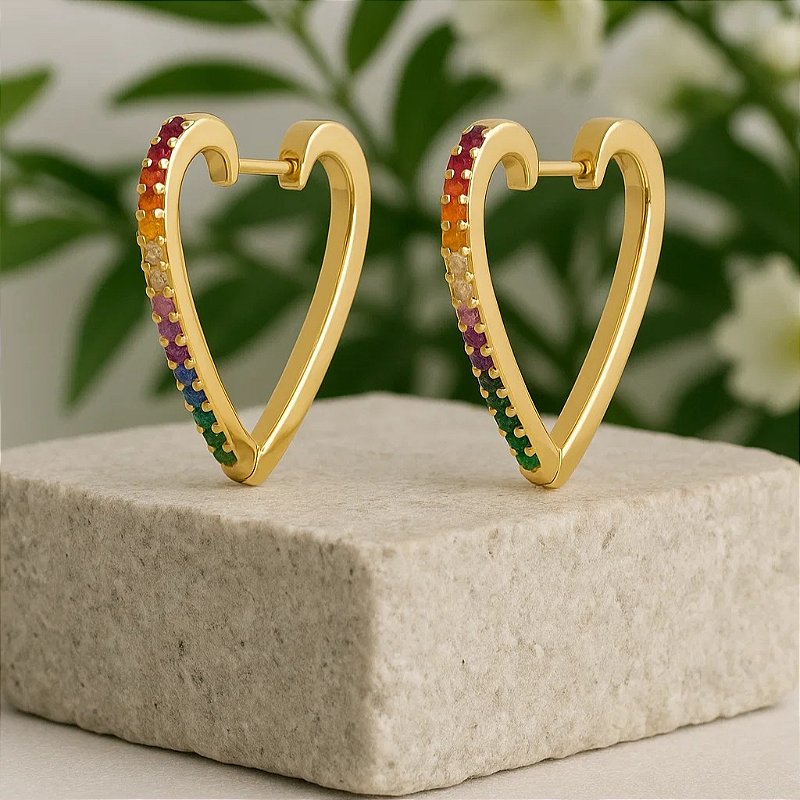 Argola Coração com Zircônias Coloridas Banhada a  Ouro 18k