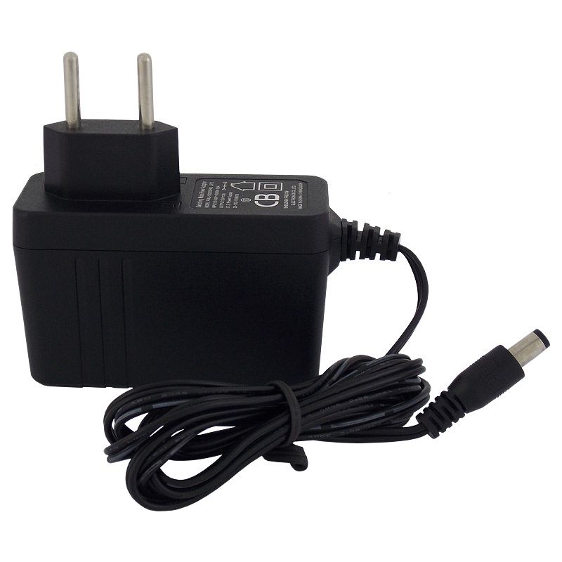 Fonte de Alimentação 12V 2A Plug P4 para Fita de LED / Câmeras de CFTV / Roteadores / ETC