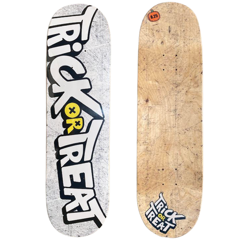 Shape para Skate de Marfim Trick or Treat 8.25 Corpo Coporate
